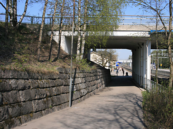 Alikulkuv&auml;yl&auml;